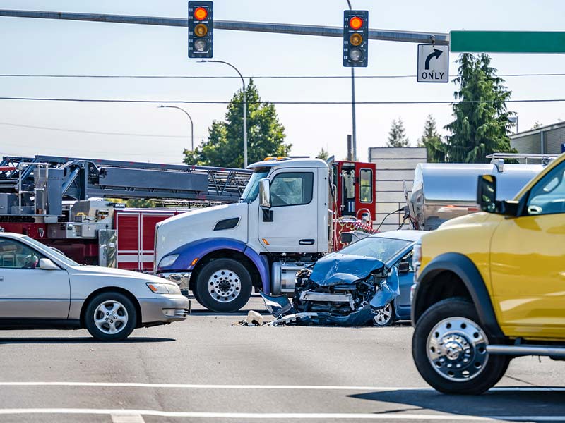 car accident in the middle of an intersection